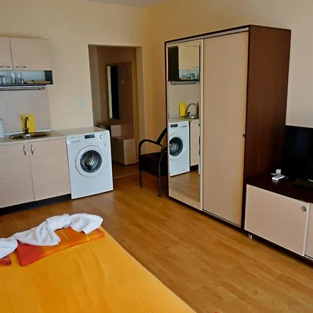Gt Astoria Apartment