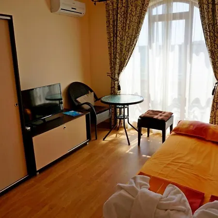 Apartment Gt Astoria *